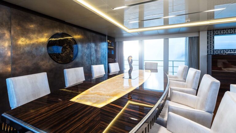 The 45m Yacht FLYING DRAGON