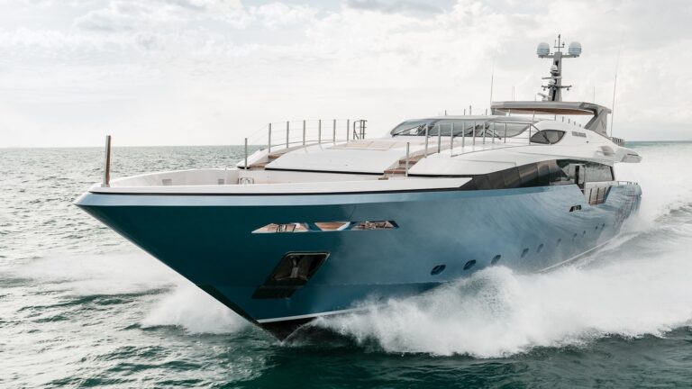 The 45m Yacht FLYING DRAGON