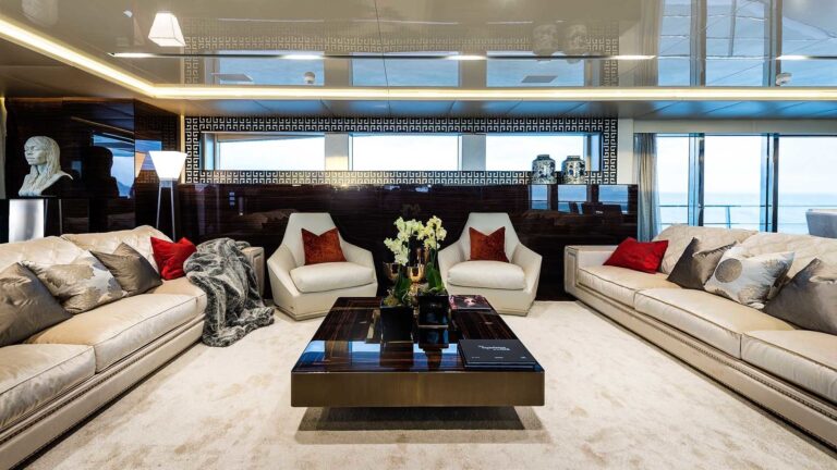 The 45m Yacht FLYING DRAGON