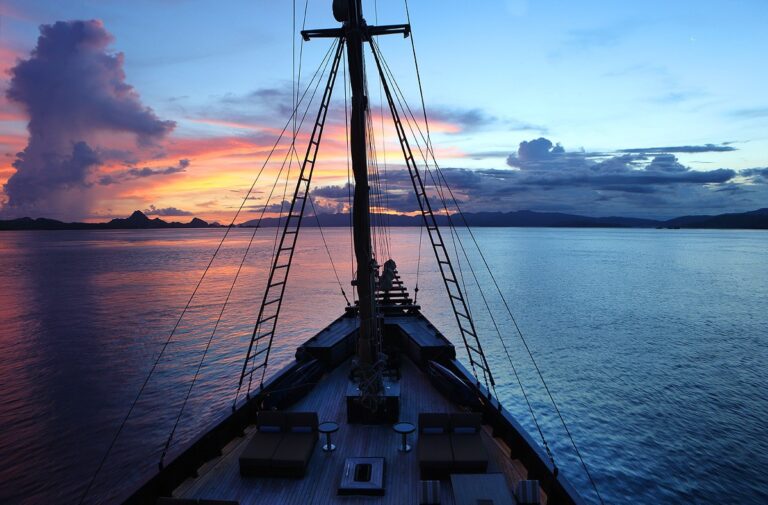 The 46m Yacht ALILA PURNAMA