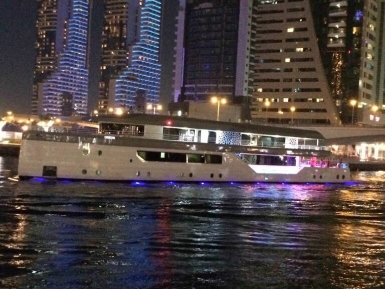 The 47m Yacht DESERT ROSE I