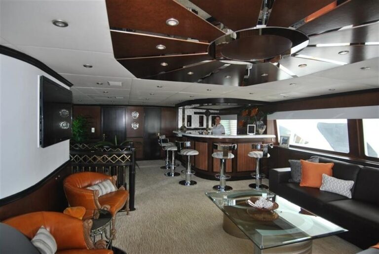 The 47m Yacht EL DUENDE