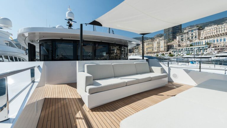 The 47m Yacht ENTOURAGE