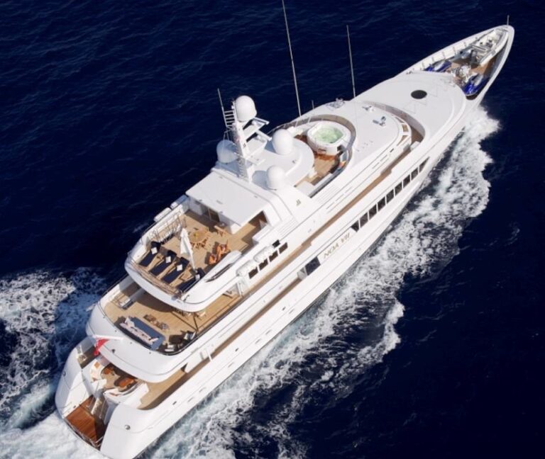 The 48m Yacht CAROLINA