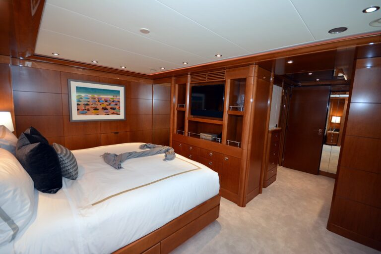 The 49m Yacht AQUAVITA