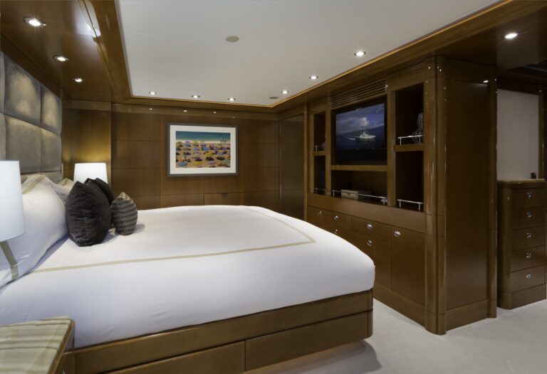 The 49m Yacht AQUAVITA
