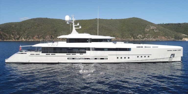 50m Rossinavi Superyacht Profile