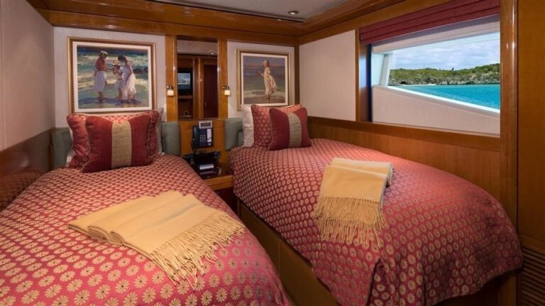 twin cabin