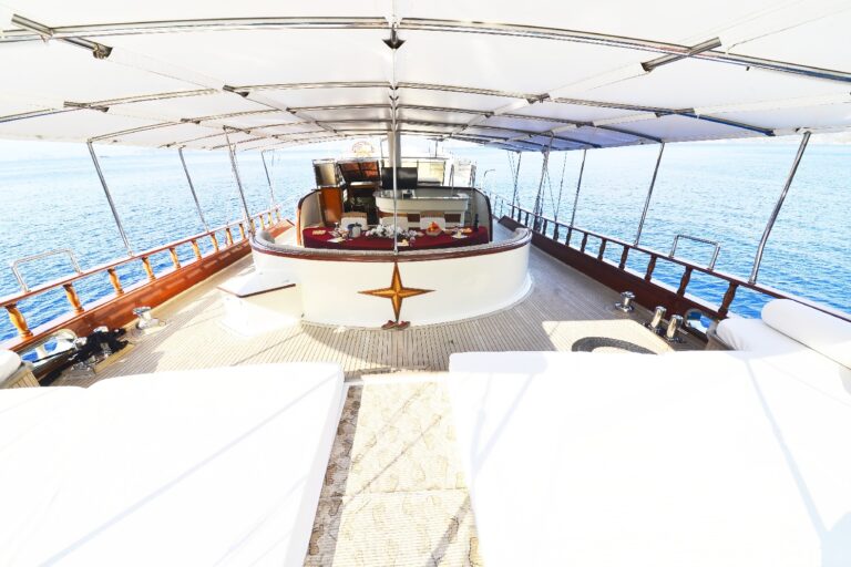 Aft deck looking forward