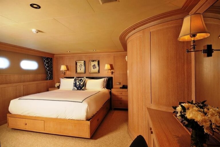 The 52m Yacht MARIA