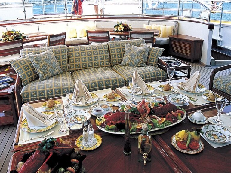 External Eating/dining On Yacht ATMOSPHERE