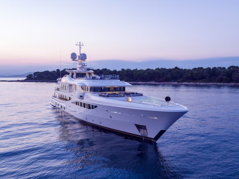 Charter yacht 180 Limited Edition