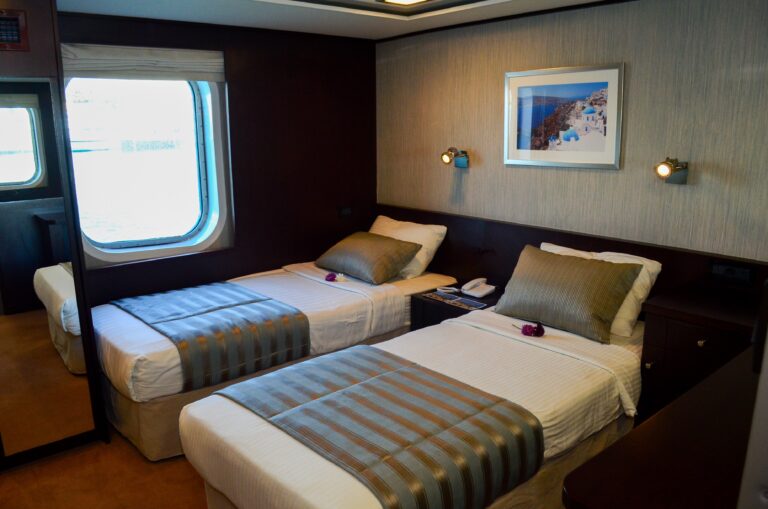 The 55m Yacht HARMONY V