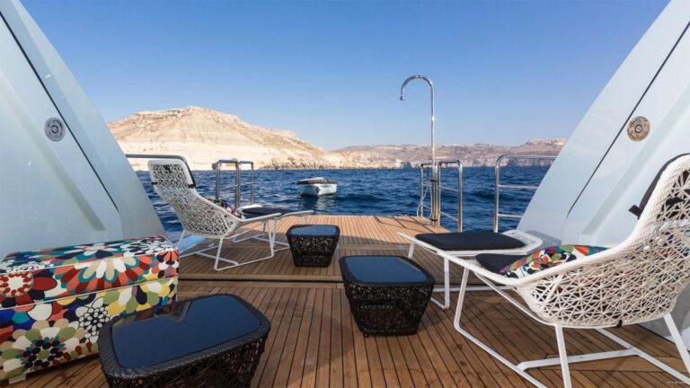 Beach Beachclub Aboard Yacht OCEAN PARADISE