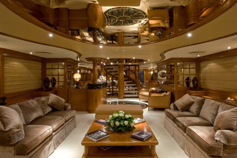 Premier Saloon Aboard Yacht INSIGNIA