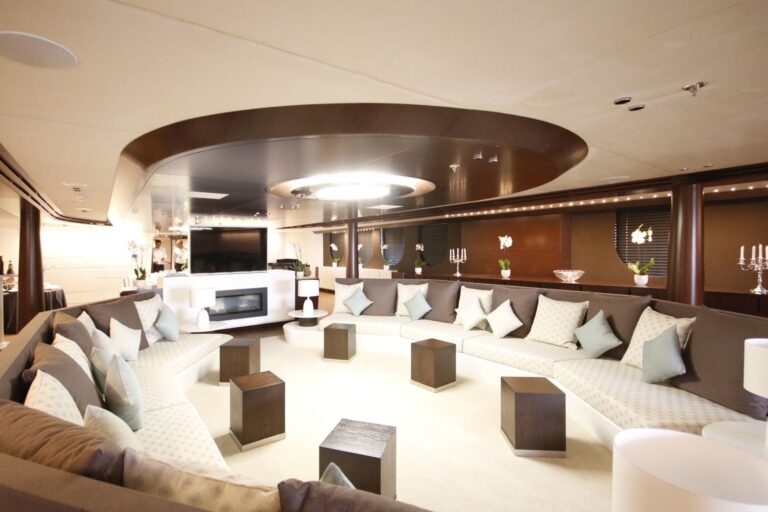 The 60m Yacht KATINA