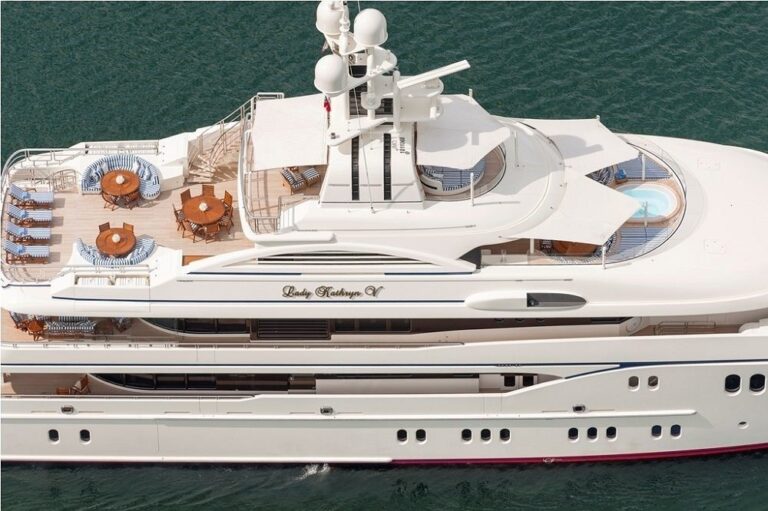 The 61m Yacht LADY KATHRYN V