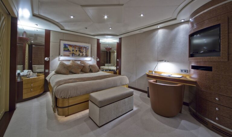 Guest's Double Sized Aboard Yacht SARAH