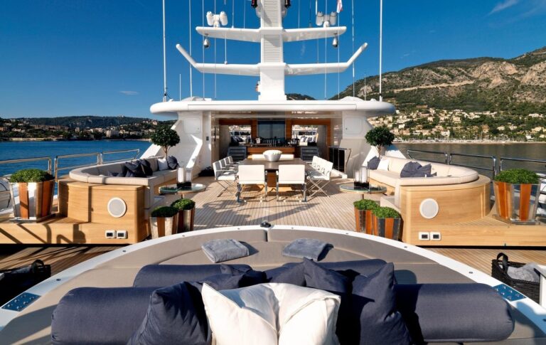 sun deck