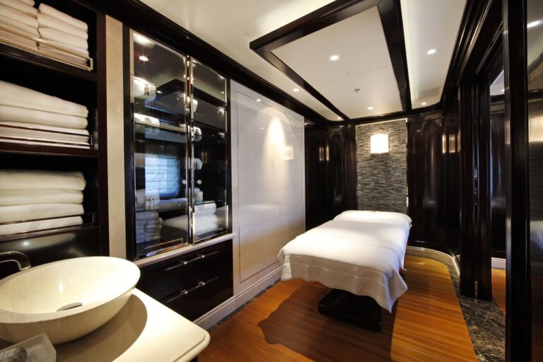massage table