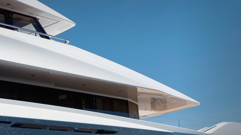 The 70m Yacht JOY