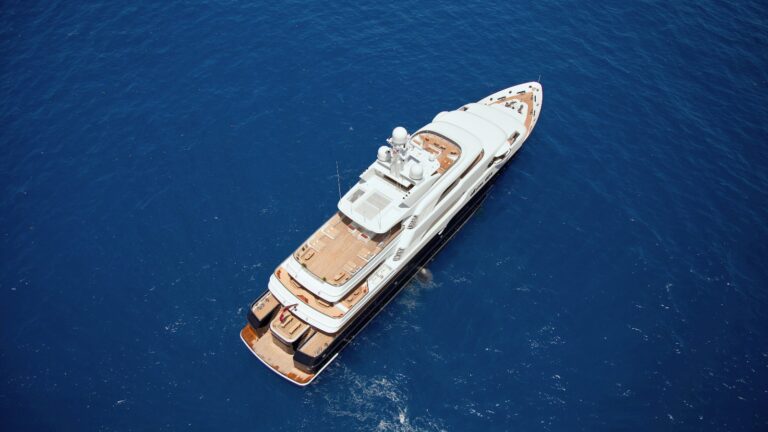 The 70m Yacht MARTHA ANN