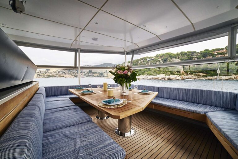 Alfresco dining