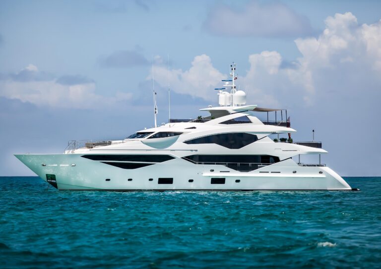 Motor yacht TC