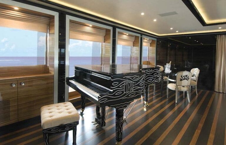 Music Piano: Yacht ALFA NERO's Saloon Image