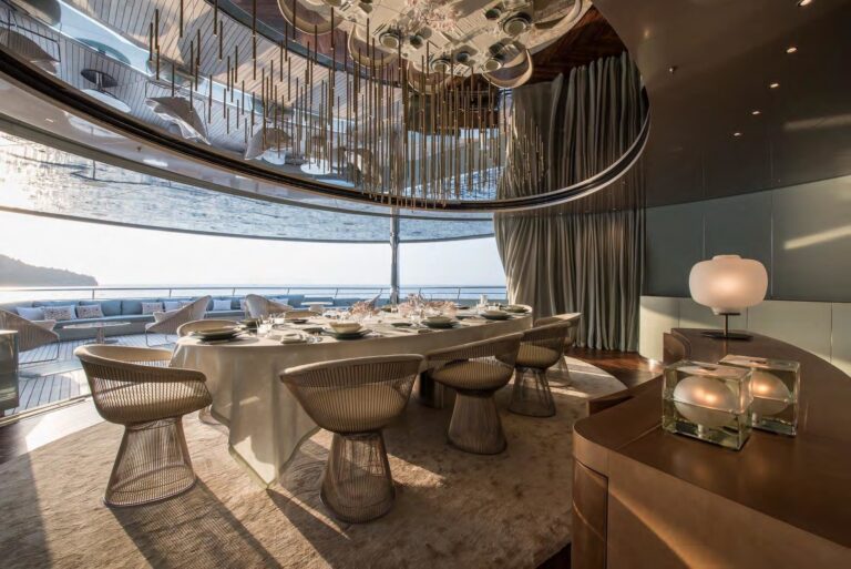 The 84m Yacht SAVANNAH