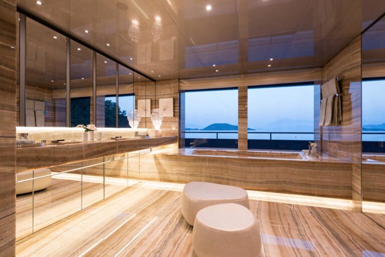The 84m Yacht SAVANNAH