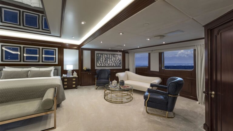 The 86m Yacht CHAKRA