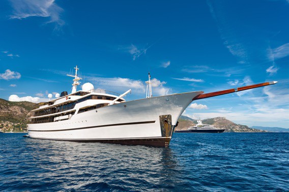 The 86m Yacht CHAKRA