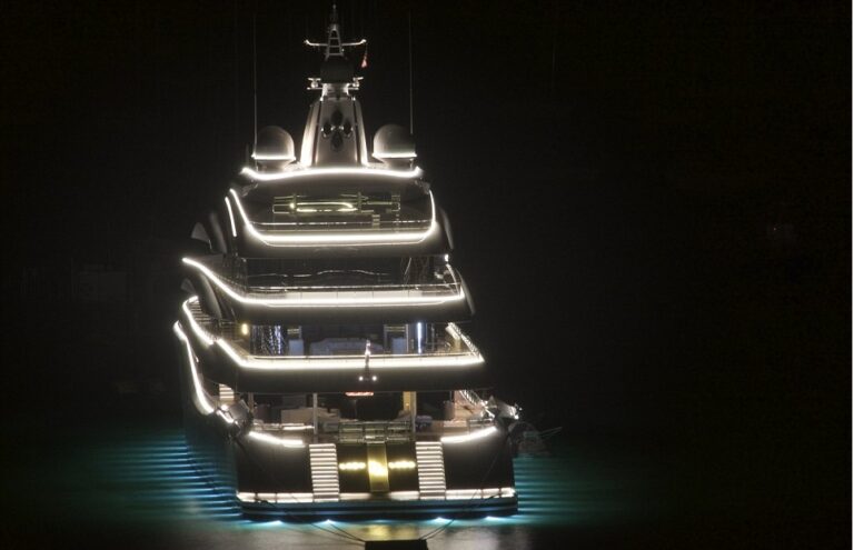 The 91m Yacht LADY LARA