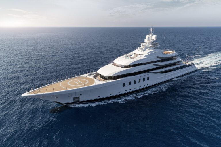 95m LURSSEN MEGA YACHT