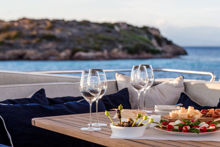 Dining details