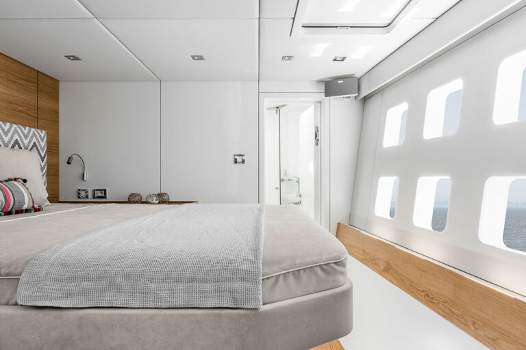 Double guest cabin