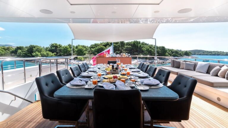 AFRICA I Exterior - Aft Deck