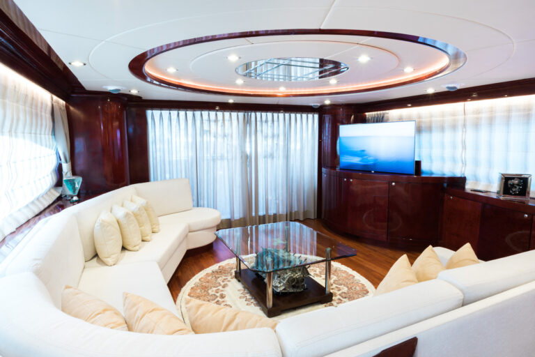 saloon