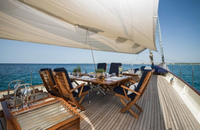 Exterior Relaxation Area With Dining