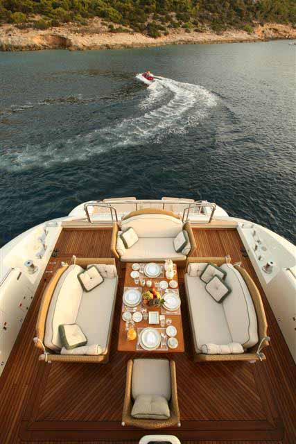 ALFA XII - Aft Deck Seating