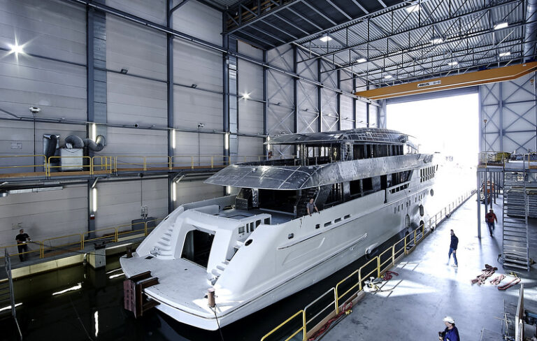ALIDA Yacht - Photo by Dick Holthuis