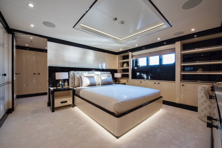 Double Cabin