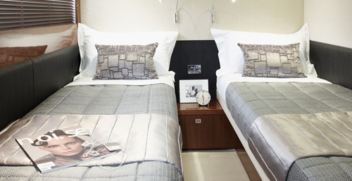 ARAMIS - Twin Cabin