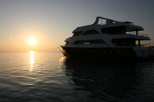 AREVARA - At sunset
