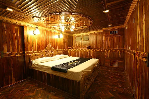 AREVARA - Master Cabin