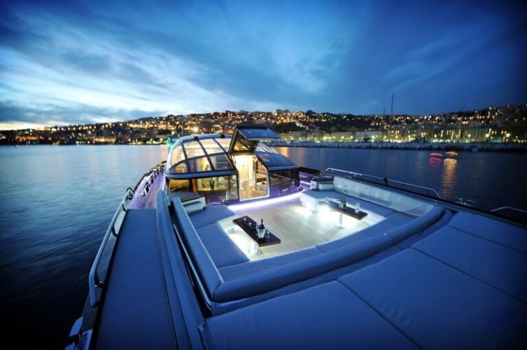 ASTRO - Foredeck