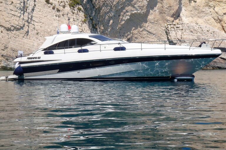 M/Y AXION