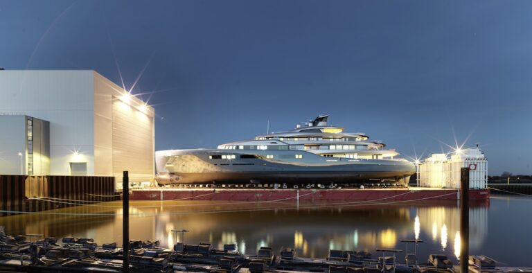 Abeking und Rasmussen superyacht AVIVA