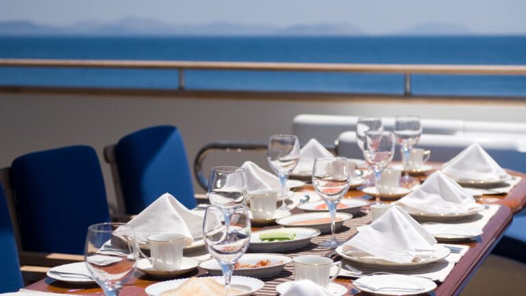 Alfresco Dining